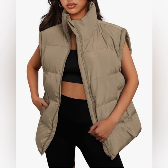 Stylish Beige Puffer Vest - Picture 2 of 4